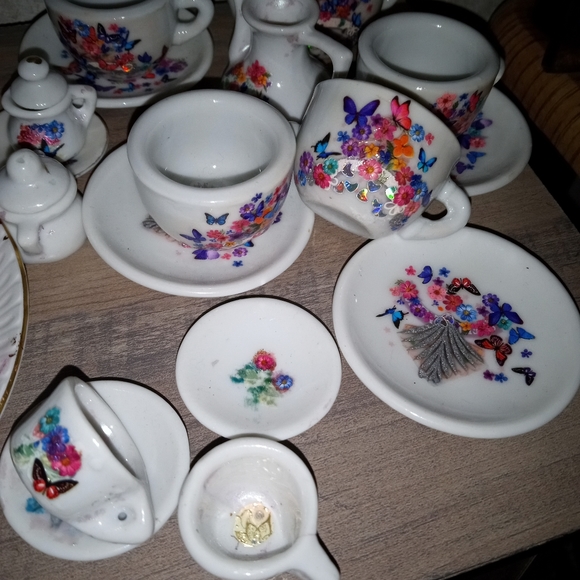 Tea sets - Picture 3 of 9